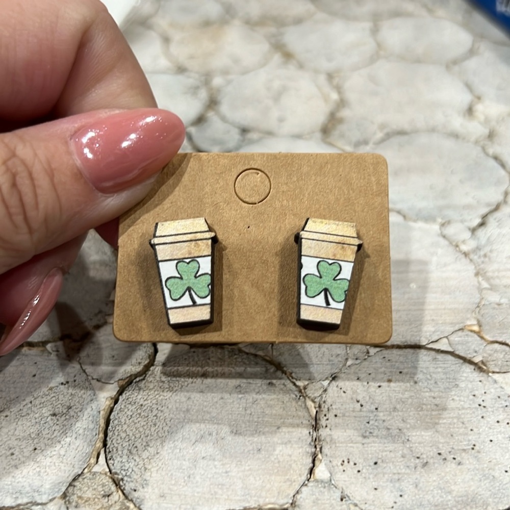 latte stud earrings